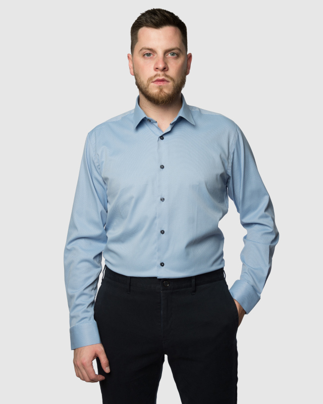 Светло-синяя рубашка из премиального хлопка с эластаном с мелким точечным рисунком