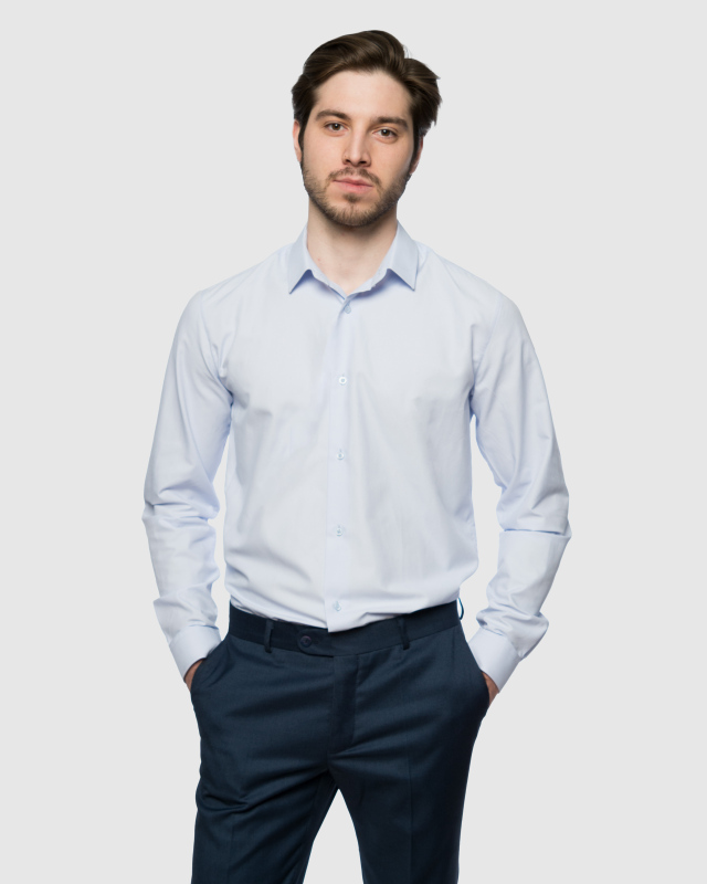 Светло-голубая рубашка с структурным рисунком